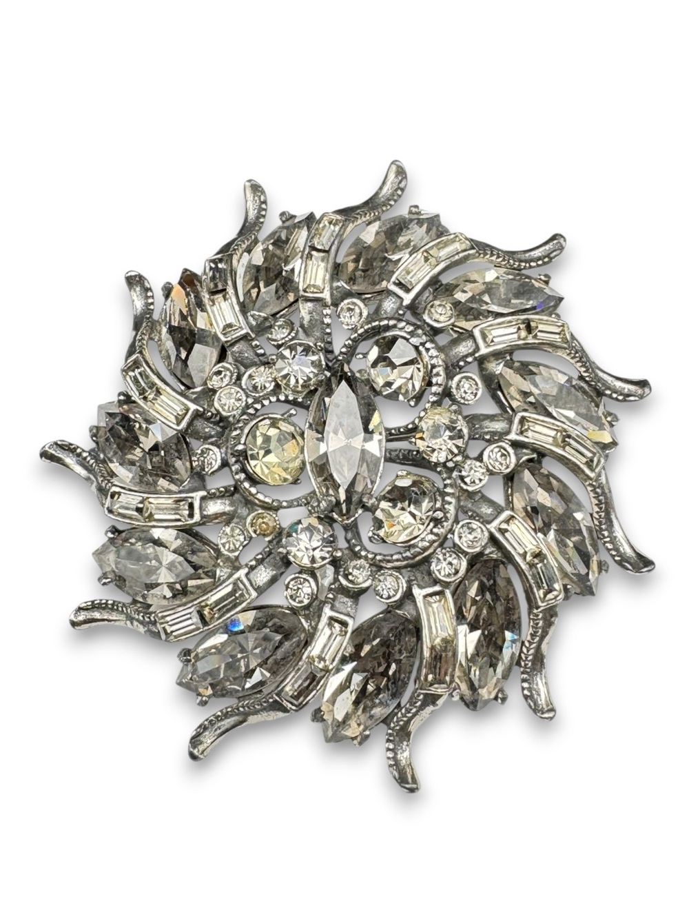 Vintage Hollycraft Smoky Gray Floral Starburst/Pinwheel Brooch